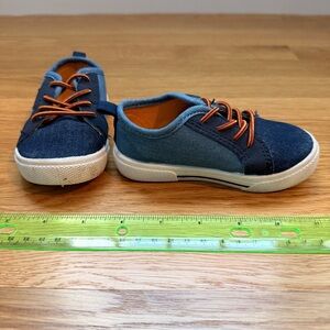 Carters Blue Denim toddler Sneakers (size 6)
